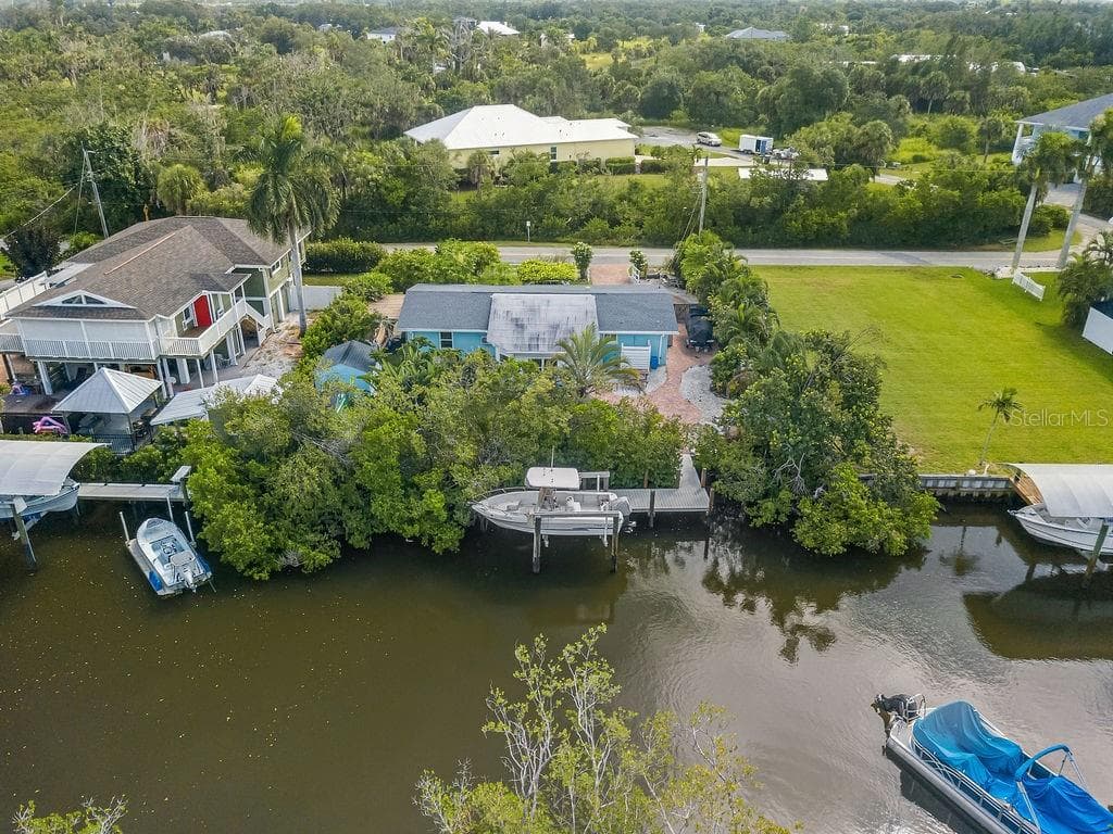 1831 BAYSHORE DRIVE photo 1