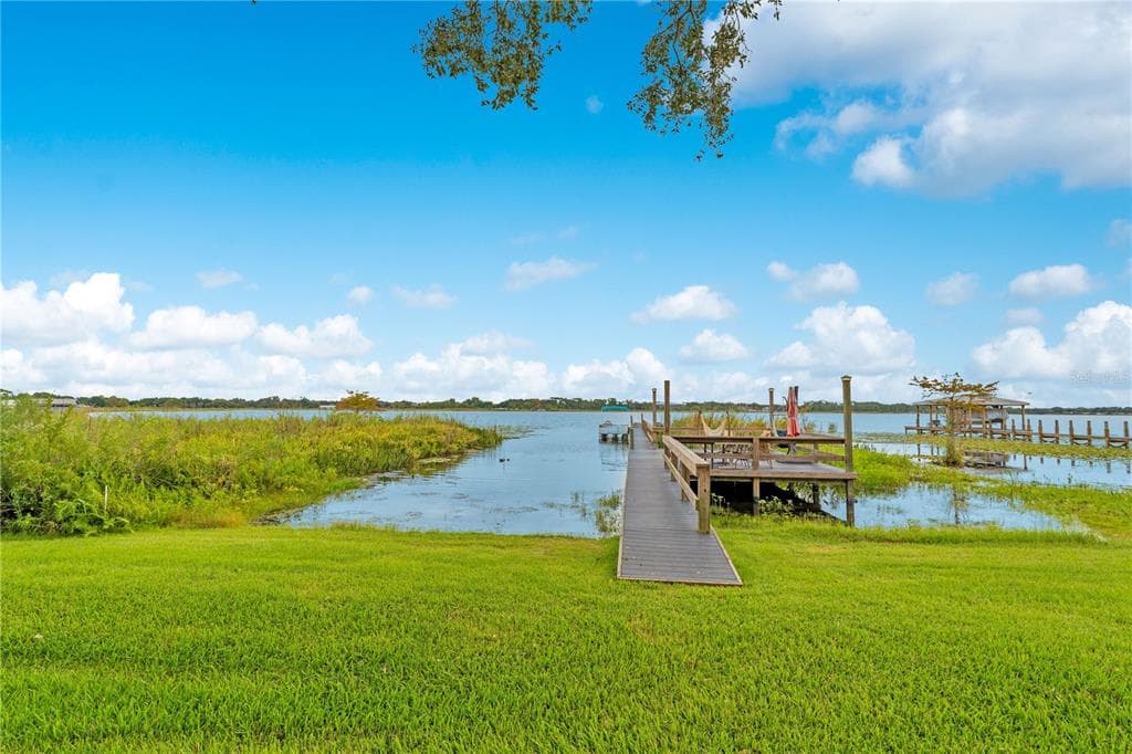 1821 LAKE VILLA DRIVE photo 24