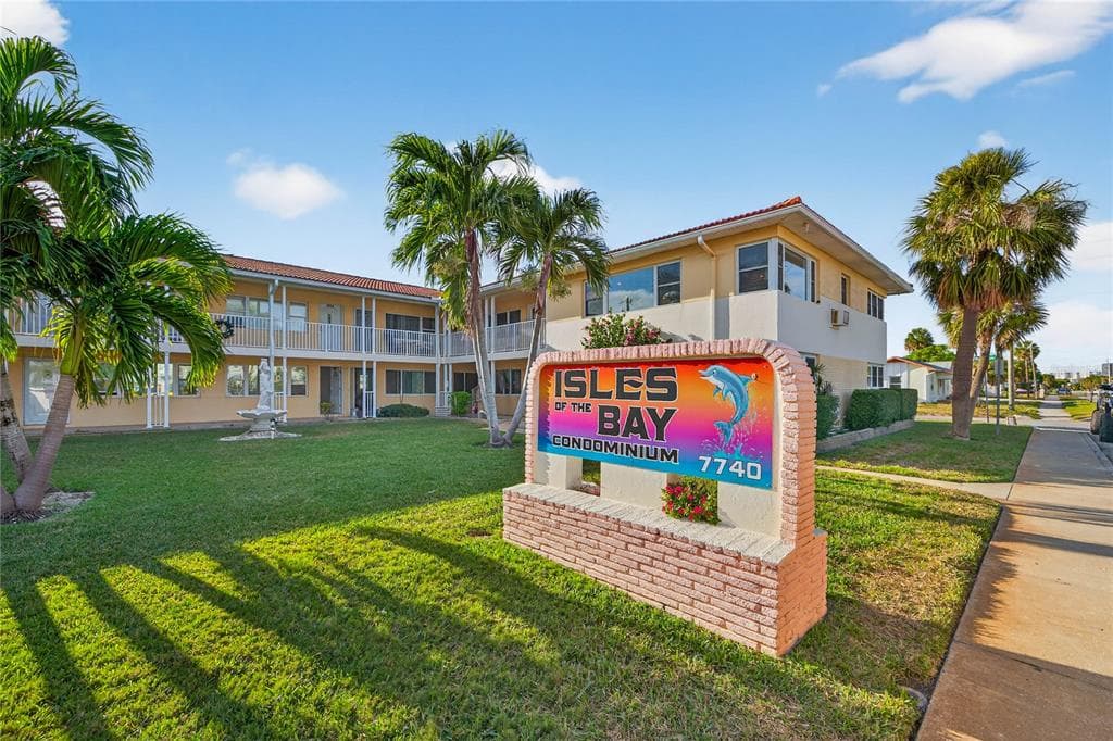 7740 BOCA CIEGA DRIVE 201 photo 1