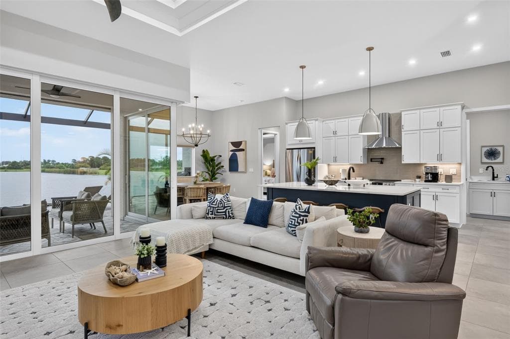 5 REEF COURT photo 13