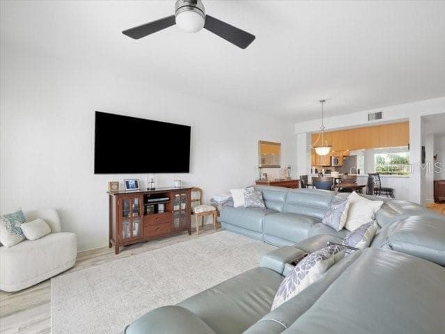 425 150TH AVENUE 2302 photo 23