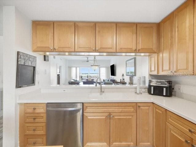 425 150TH AVENUE 2302 photo 12