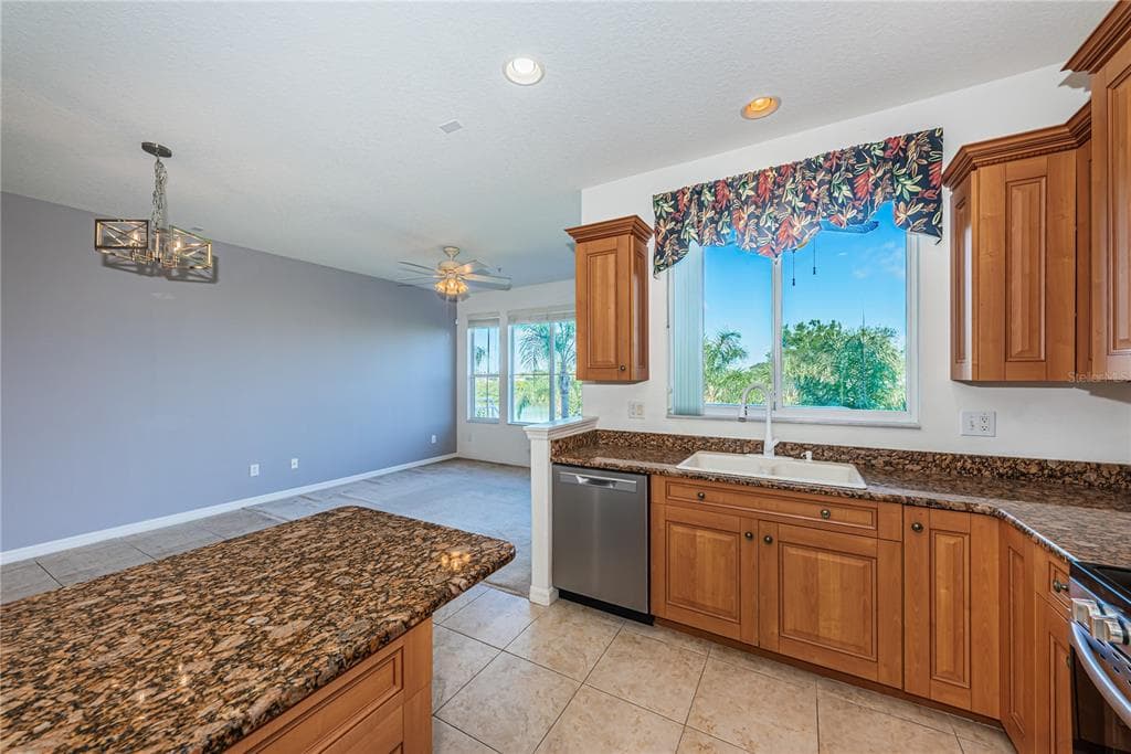 4324 SPINNAKER COVE LANE photo 17