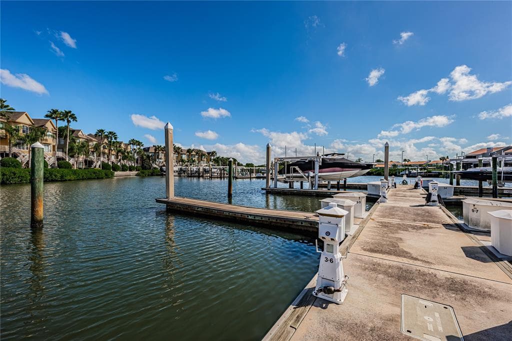 4324 SPINNAKER COVE LANE photo 3