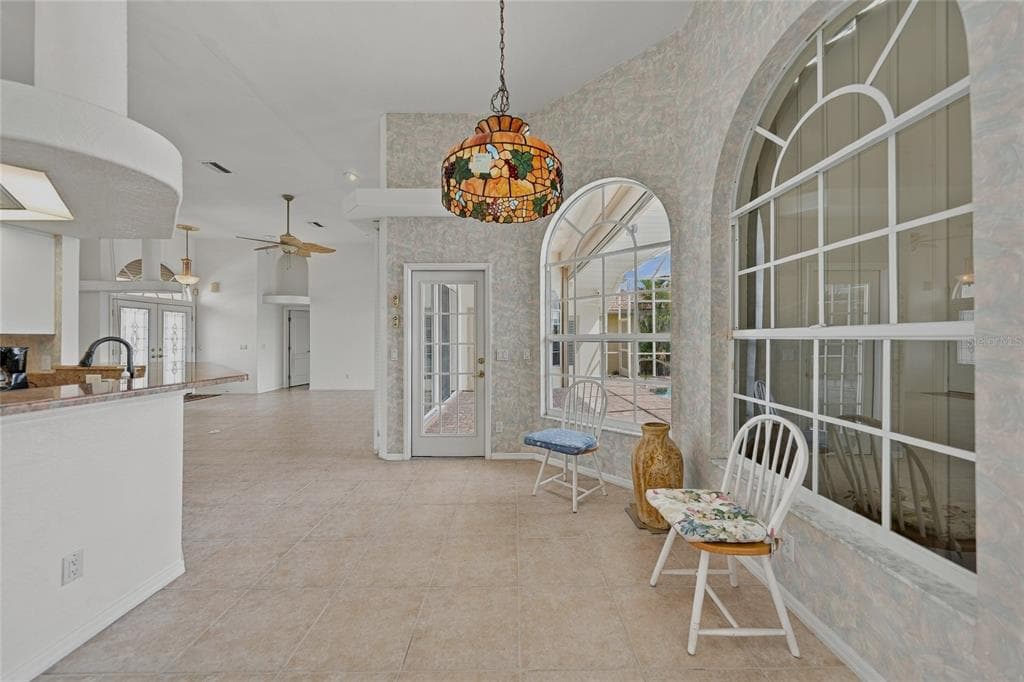 459 VALLETTA COURT photo 20
