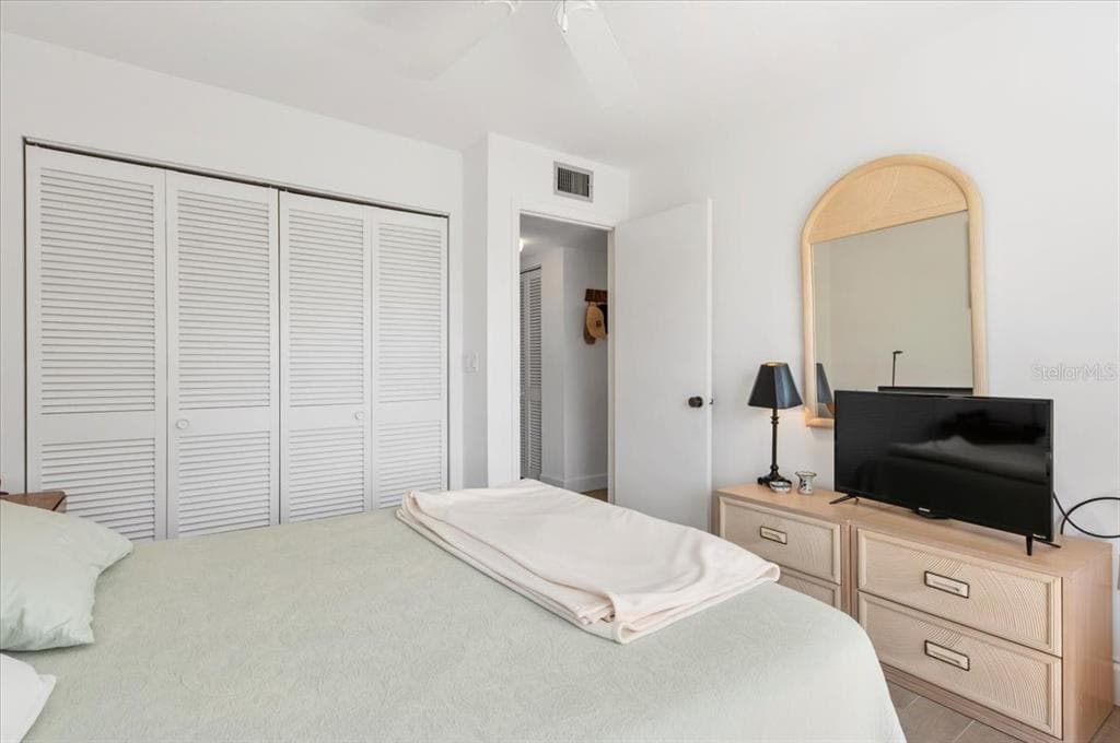 1519 PELICAN POINT DRIVE 288 photo 23