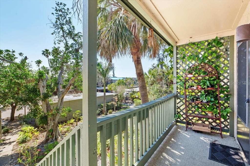 1519 PELICAN POINT DRIVE 288 photo 2