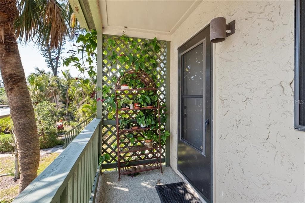 1519 PELICAN POINT DRIVE 288 photo 3