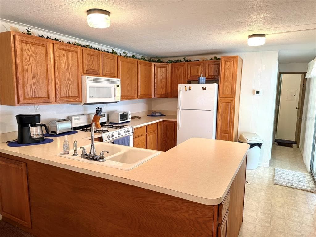 4215 WINDY WAY photo 13