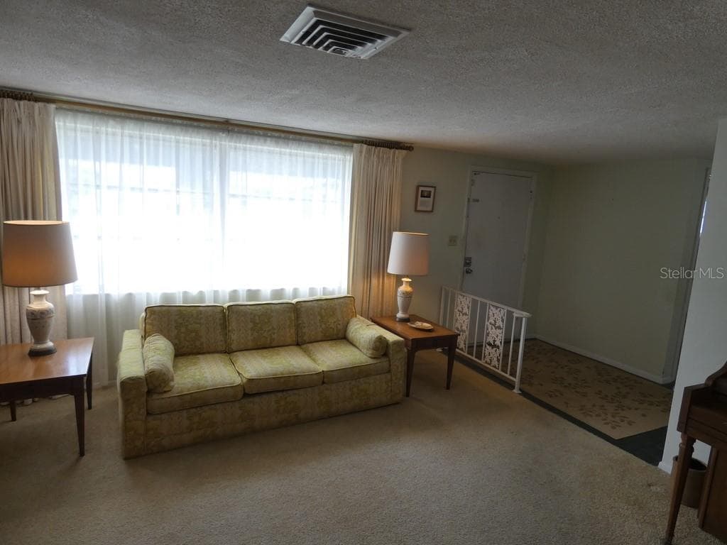 7207 ASHWOOD DRIVE photo 5