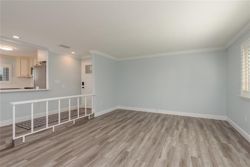 311 ISLAND WAY 101 photo 16