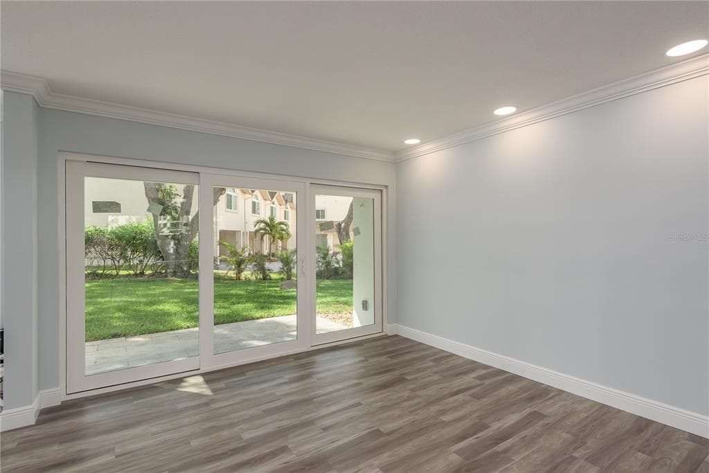 311 ISLAND WAY 101 photo 12