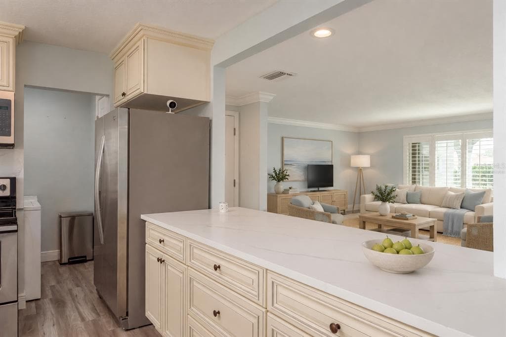 311 ISLAND WAY 101 photo 7