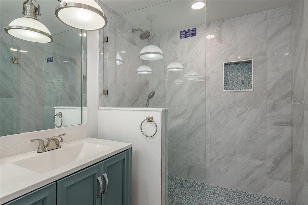311 ISLAND WAY 101 photo 20