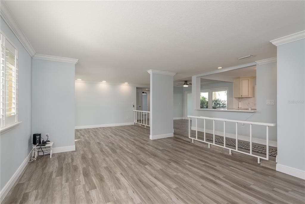311 ISLAND WAY 101 photo 14