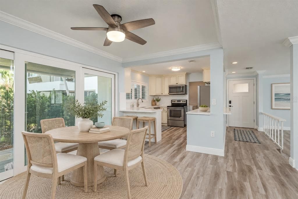 311 ISLAND WAY 101 photo 4