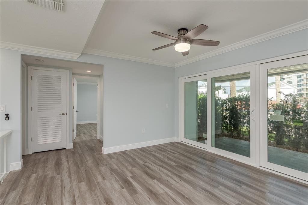 311 ISLAND WAY 101 photo 25