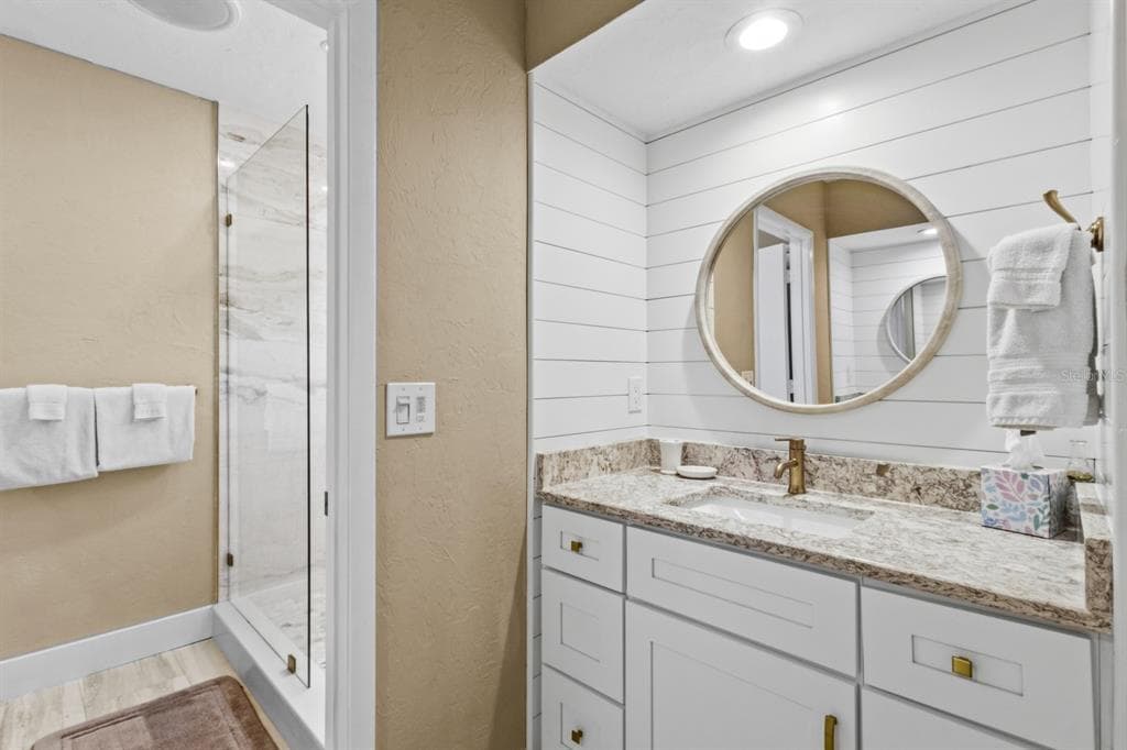 521 FOREST WAY photo 20