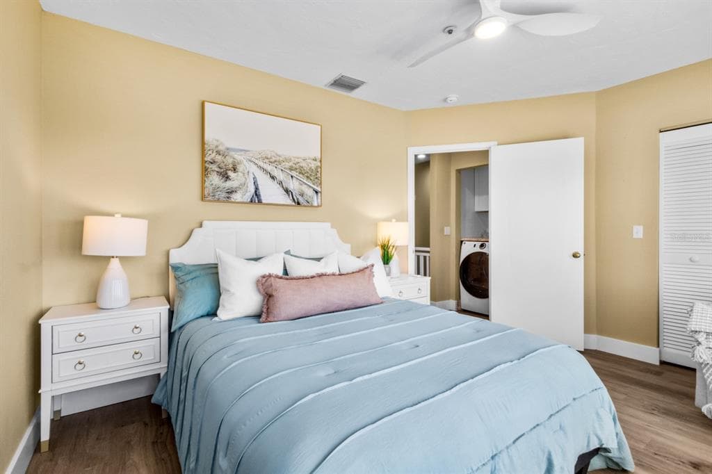 521 FOREST WAY photo 24