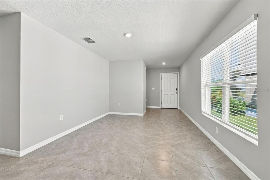 1172 7TH AVENUE NW photo 6