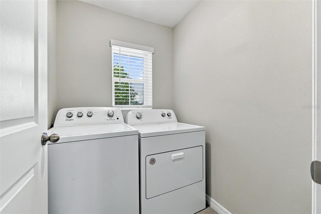 1172 7TH AVENUE NW photo 22