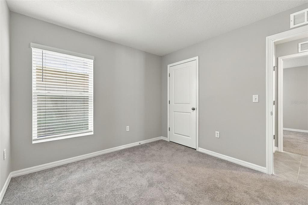 1172 7TH AVENUE NW photo 19