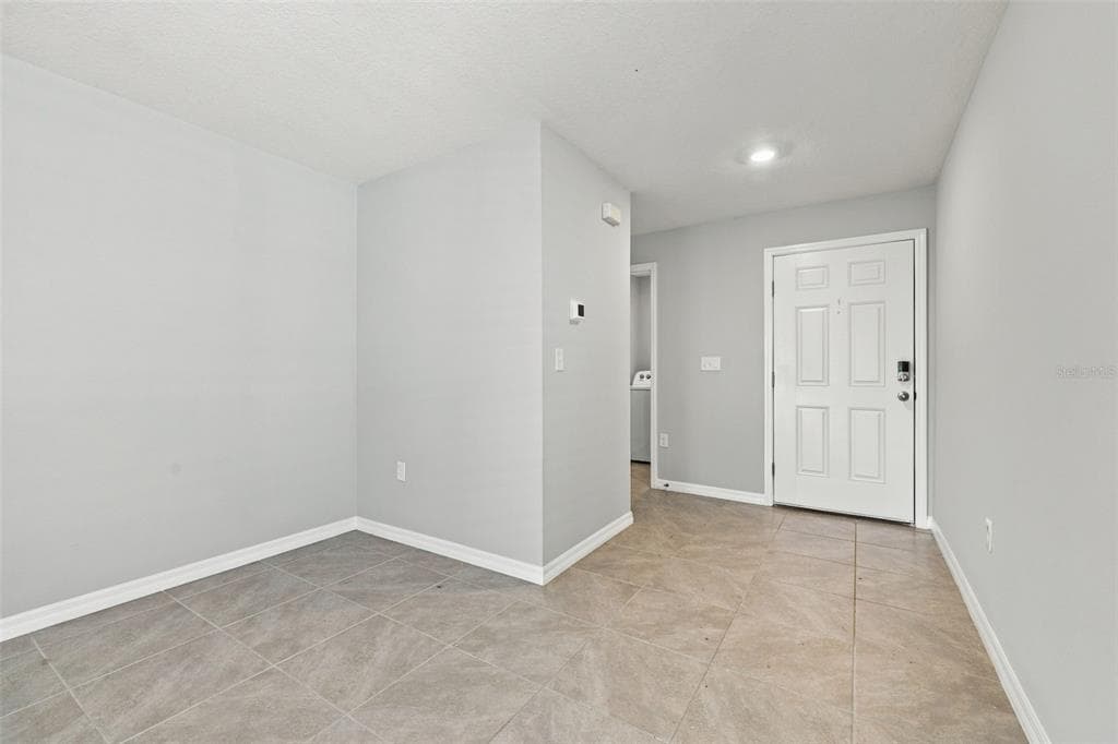 1172 7TH AVENUE NW photo 4