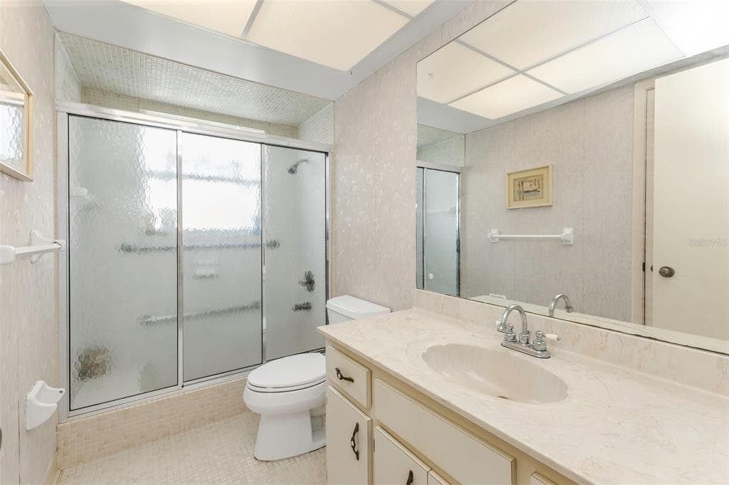 160 ANNAPOLIS LANE photo 22