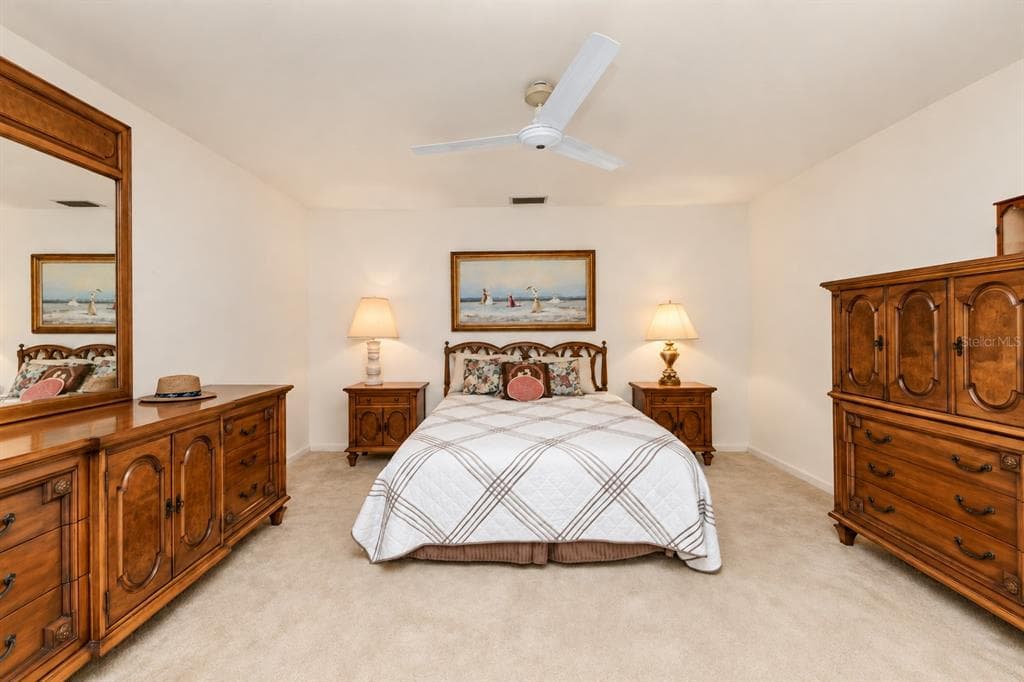 160 ANNAPOLIS LANE photo 24