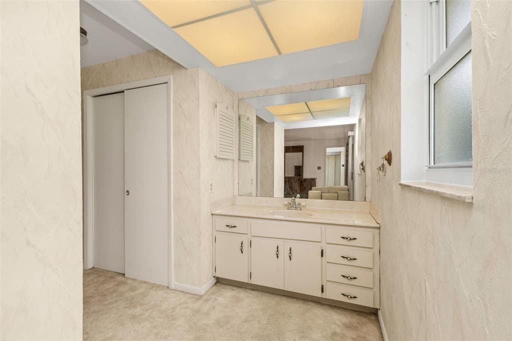 160 ANNAPOLIS LANE photo 25