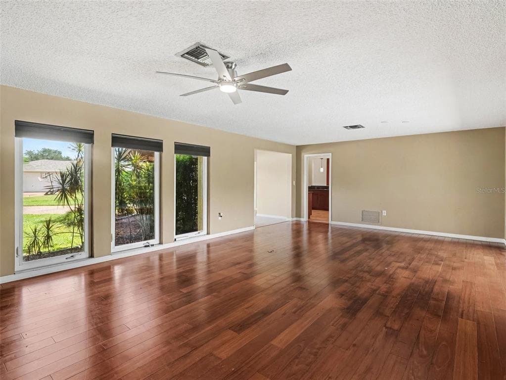 4375 SEDLEY LANE photo 6