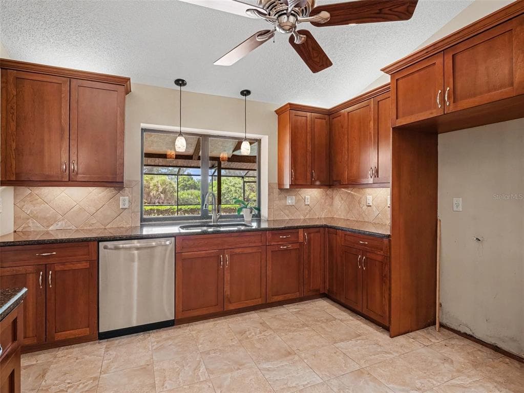 4375 SEDLEY LANE photo 12