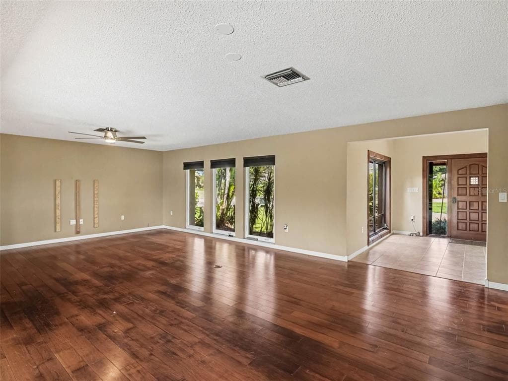 4375 SEDLEY LANE photo 7