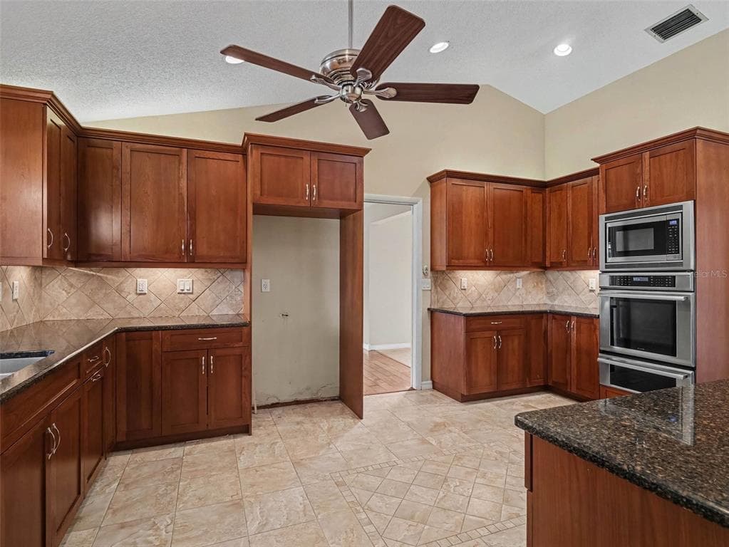4375 SEDLEY LANE photo 10