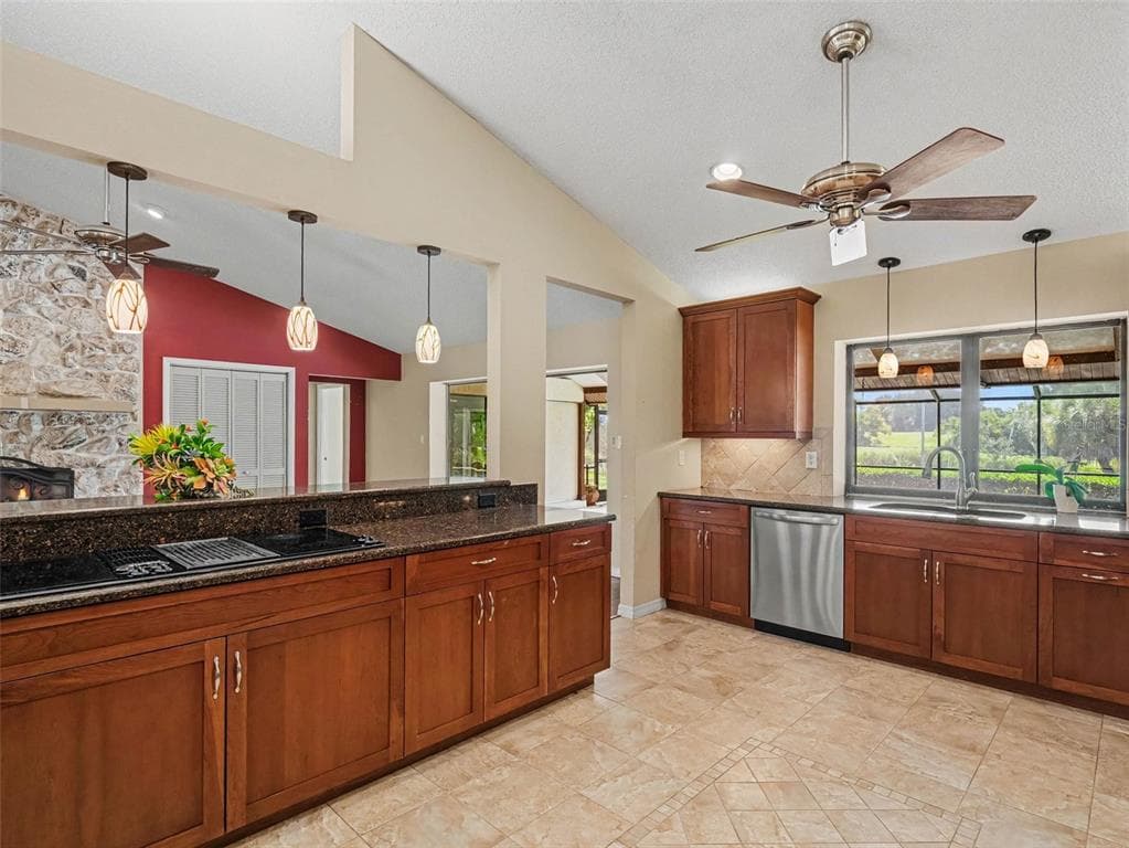 4375 SEDLEY LANE photo 8