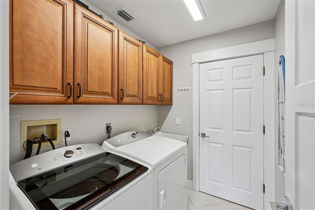 1217 SEA BREEZE COURT photo 22