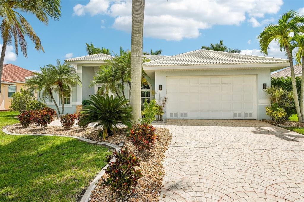 1217 SEA BREEZE COURT photo 7