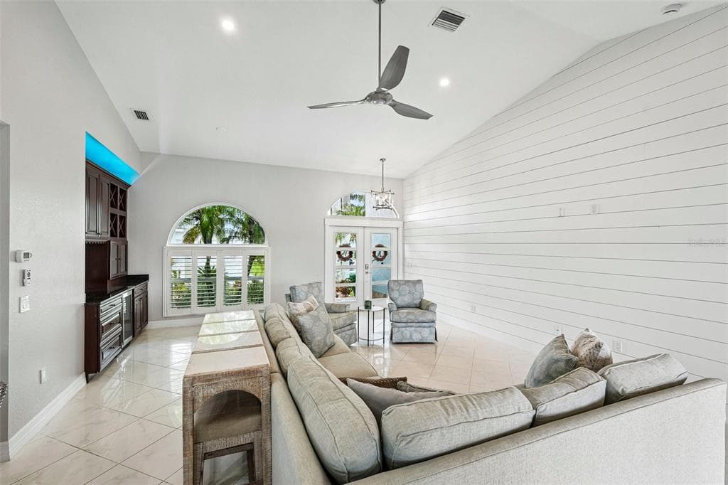 1217 SEA BREEZE COURT photo 14