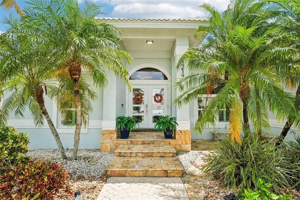 1217 SEA BREEZE COURT photo 8