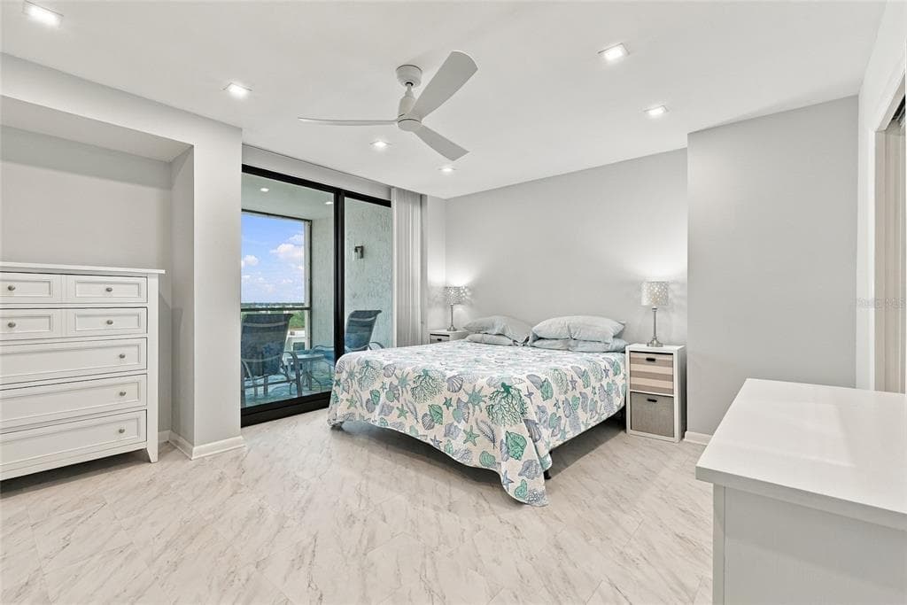 707 S GULFSTREAM AVENUE 1006 photo 4