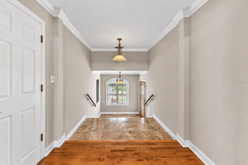 5226 WESTSHORE DRIVE photo 9