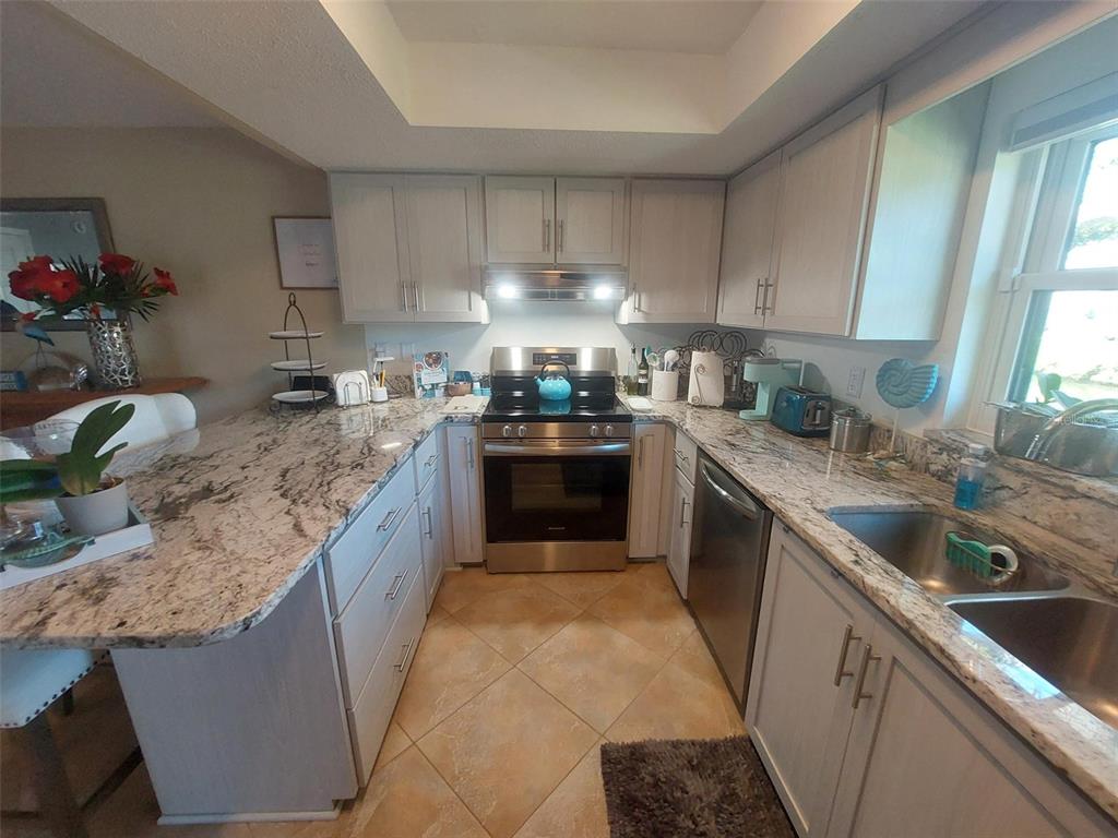 9446 TRADEWINDS AVENUE photo 14