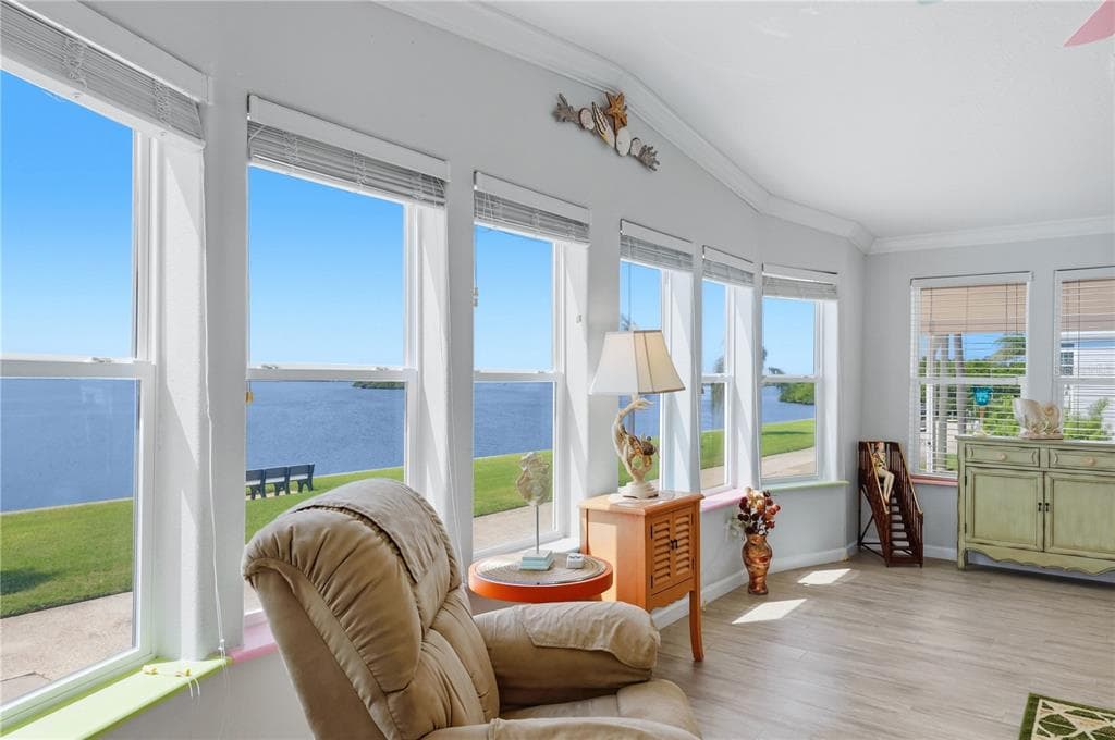 34 BAYVIEW DRIVE photo 6