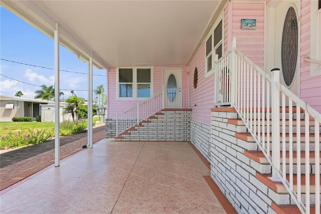 34 BAYVIEW DRIVE photo 9