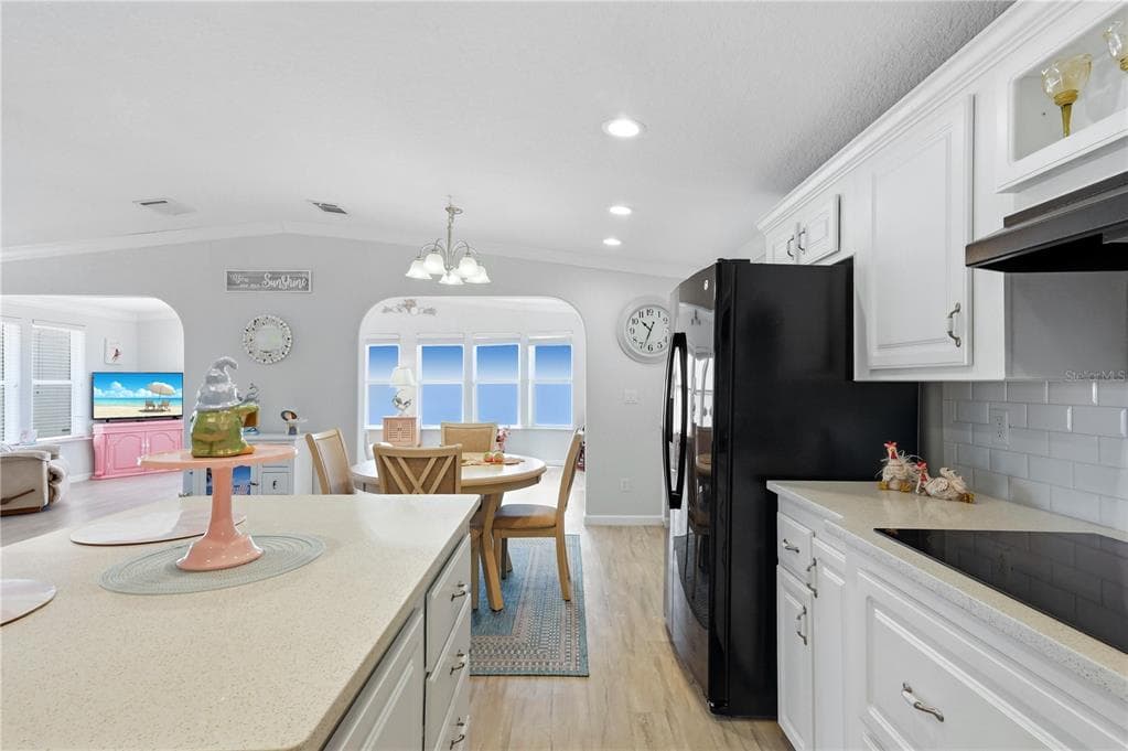 34 BAYVIEW DRIVE photo 24