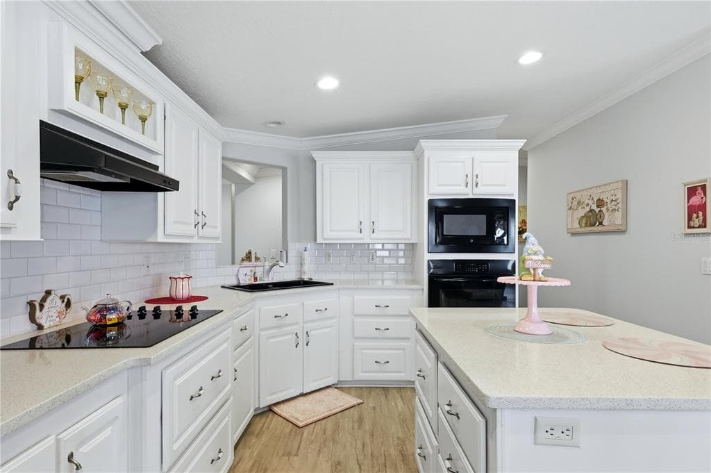 34 BAYVIEW DRIVE photo 21