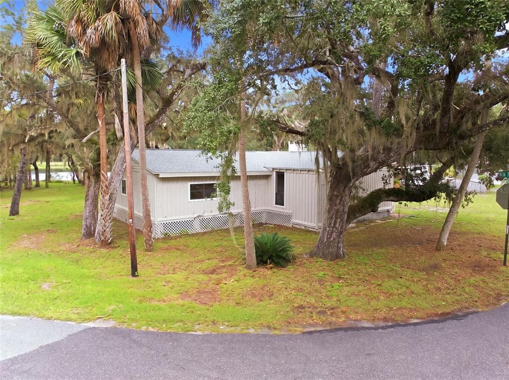15265 NW 46TH LANE photo 3