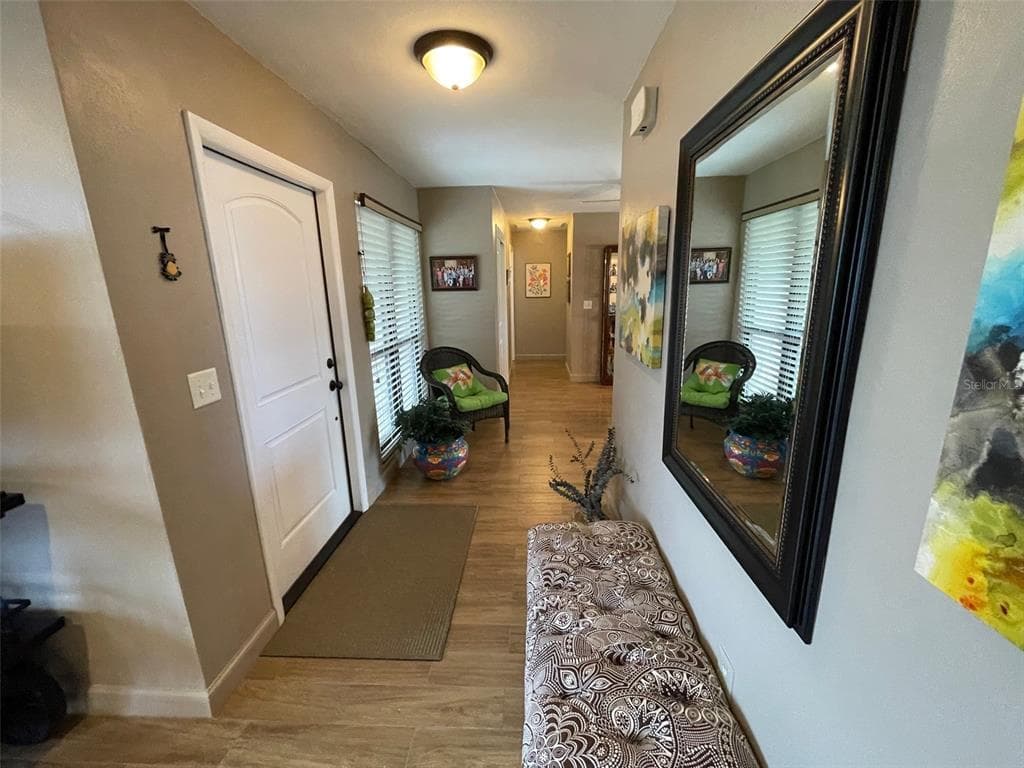 130 ANNAPOLIS LANE photo 6