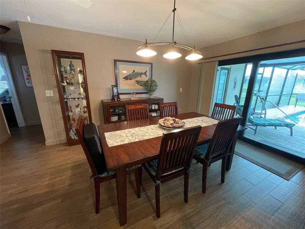130 ANNAPOLIS LANE photo 22