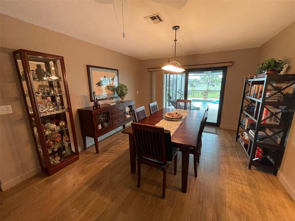 130 ANNAPOLIS LANE photo 21